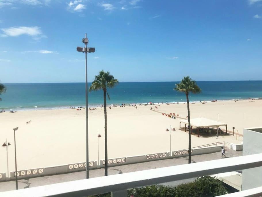 Apartamento Cadiz Paseo Maritimo Playa Victoria Frontal Mar Exterior foto